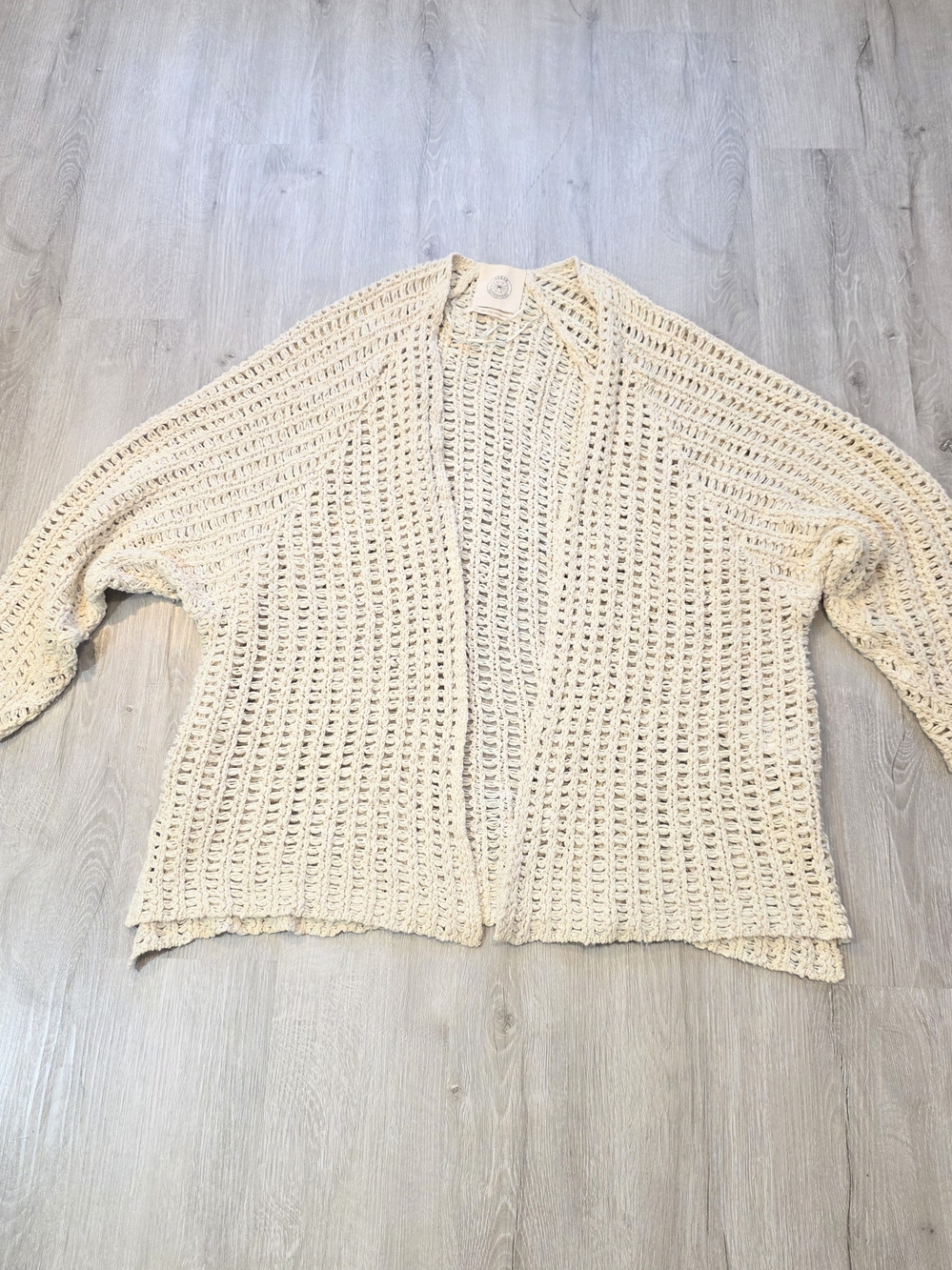 Urban Outfitters Boxy Crochet Cardigan Cream Size Small Grandmacore
